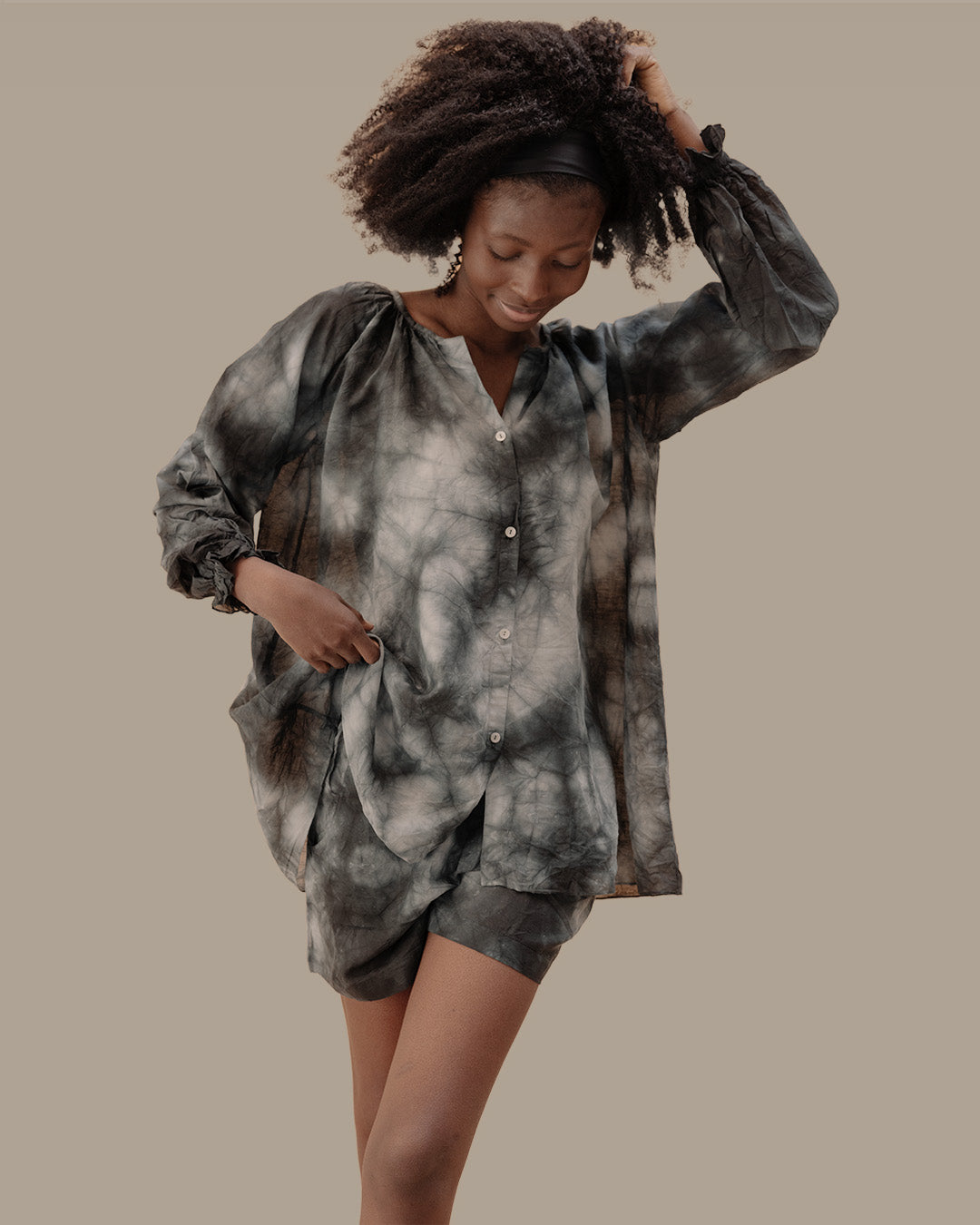 Camicia tie-dye in voile di lino e cotone nero