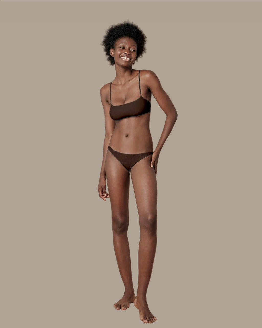 Brassiere e slip  marrone